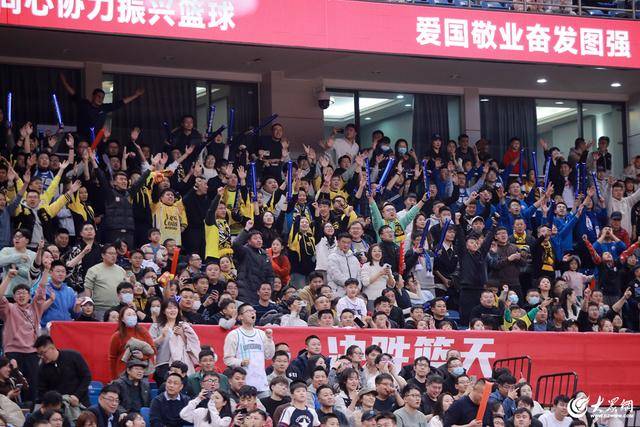 热血沸腾!青岛男篮最后三分钟14-0绝地翻盘<strong></p>
<p>币安交易数字货币</strong>,队史首次单赛季双杀辽宁