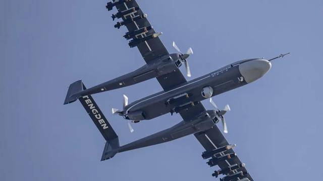 央视曝光解放军演习:坦克和机器狗集群攻击<strong></p>
<p>币安客服电话</strong>,美军给岛内提了个醒