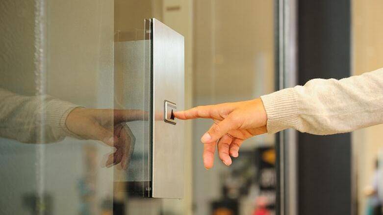 内蒙古一地产公司涉嫌在某楼使用未经检验的电梯<strong></p>
<p>币安交易会所</strong>,市监局:罚款3万元