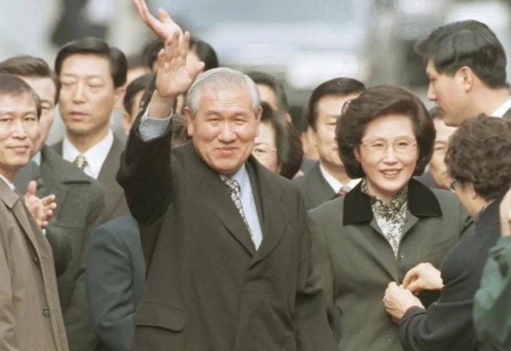 卢比奥更名鲁比奥<strong></p>
<p>币安交易会所</strong>,再走马上任,难道就能逃脱制裁?