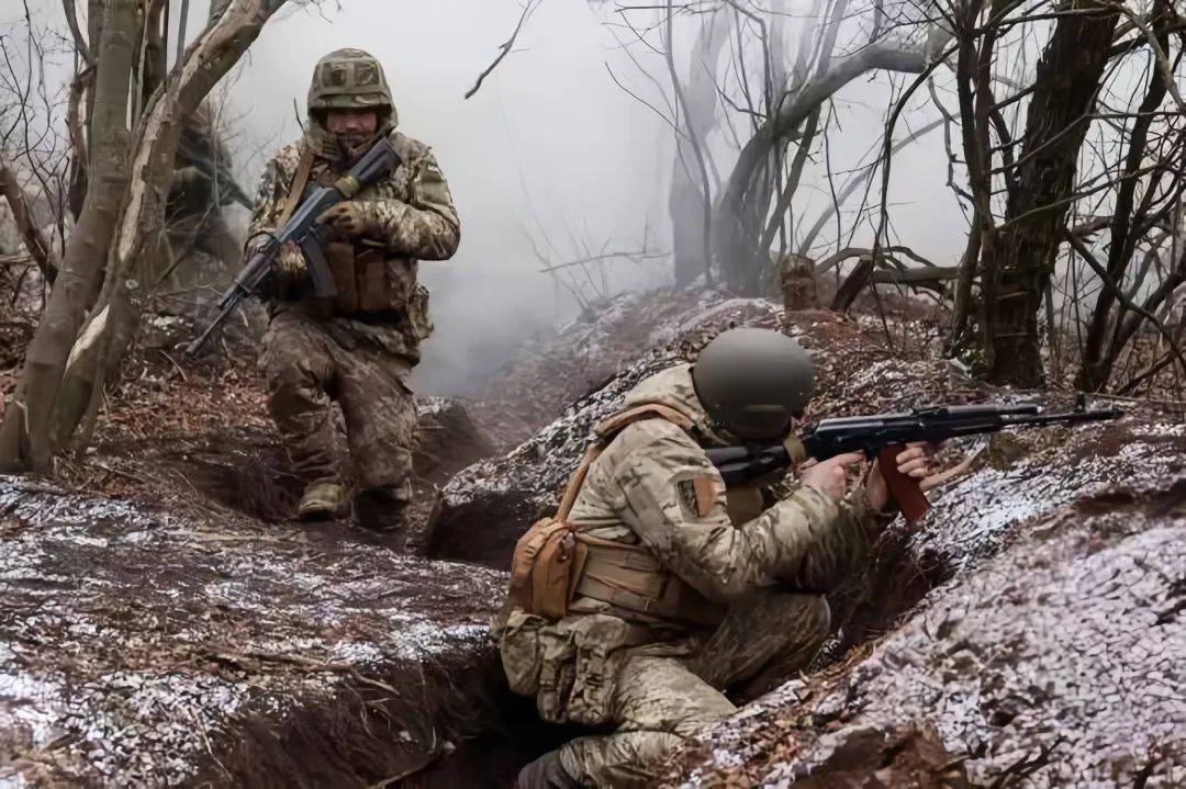 战争漩涡中乌克兰士兵神秘消失<strong></p>
<p>币安网</strong>,美俄暗战背后隐秘阴谋引发全球关注