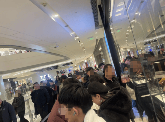 金价突破860元/克<strong></p>
<p>币安中国官网</strong>,有人跨城买:排了好长的队,下手晚了就抢光