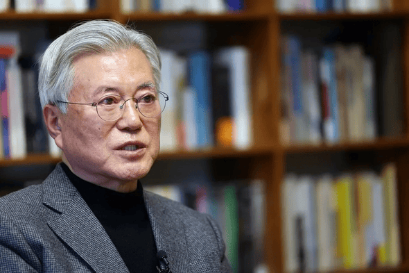 文在寅:为提拔尹锡悦为检察总长感到后悔不已<strong></p>
<p>币安币交易平台</strong>,对韩国国民感到歉疚