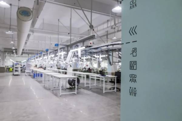 特朗普对华打起“退堂鼓”<strong></p>
<p>币安币交易平台</strong>?任何幻想都将被现实戳破