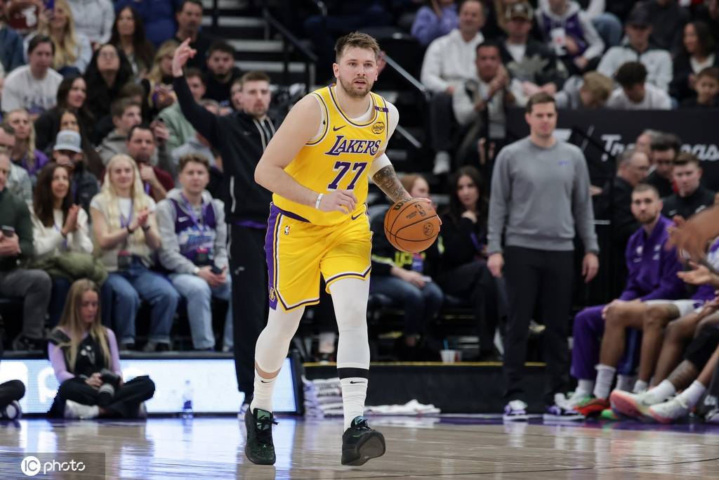 独行侠从未想过给东契奇超级顶薪 浓眉能帮助<strong></p>
<p>币安网创始人</strong>他们冲冠