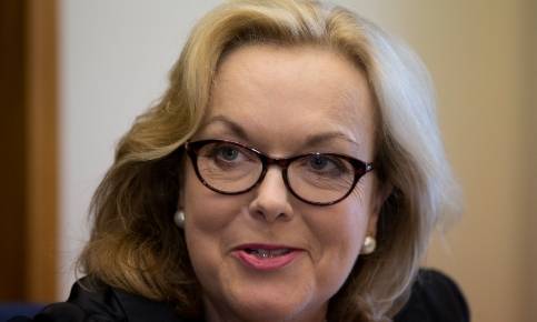 新西兰防长：中国军舰太强<strong></p>
<p>数字币交易所币安</strong>，我们得增加国防预算，从ICU走出来