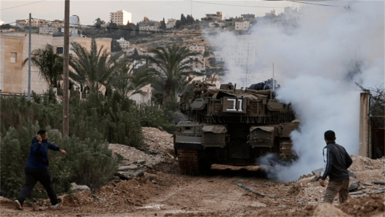 以军战机从头顶飞过!45万人怒喊“以色列去死<strong></p>
<p>币安交易所排名</strong>,美国去死”