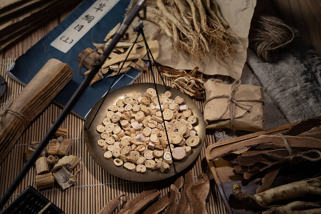 患者吃43万元中药后“半边脸没了”，不能仅退钱了事