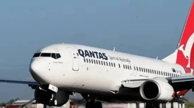 美国突传一声巨响!波音737断成三截<strong></p>
<p>币安法币账户</strong>,机上载183人,场面惨不忍睹