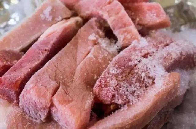 长期吃久冻的肉危害大<strong></p>
<p>币安做币商</strong>?冰箱里的肉冻多久就不能吃了?医生说清楚