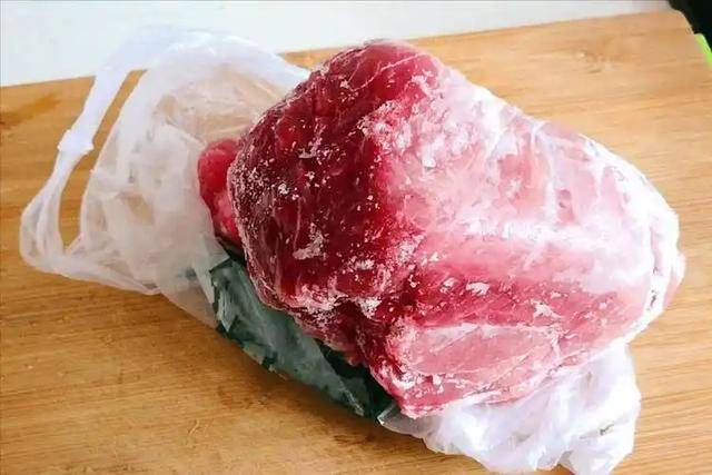 长期吃久冻的肉危害大<strong></p>
<p>币安做币商</strong>?冰箱里的肉冻多久就不能吃了?医生说清楚