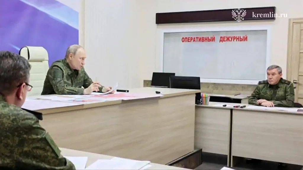 牛弹琴：关键时刻<strong></p>
<p>币安uni</strong>，普京罕见一幕