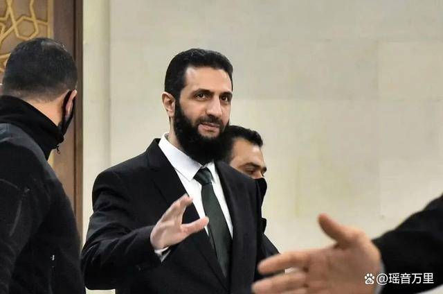 起义军首战告捷<strong></p>
<p>币安uni</strong>,沙拉政权气数将尽?伊朗沉默,美以俄土出手了