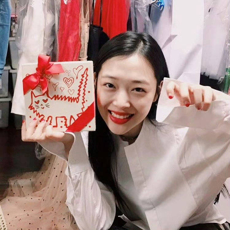 金赛纶、辉星、具荷拉、雪莉……韩国娱乐圈为何命案频发<strong></p>
<p>币安uni</strong>?