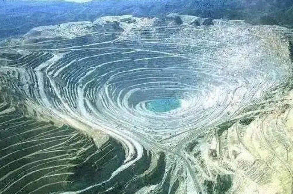 “卖谁都不会卖给中国！”蒙古国将最大铜矿卖给澳洲<strong></p>
<p>币安币交易挖矿</strong>，还提一无理要求