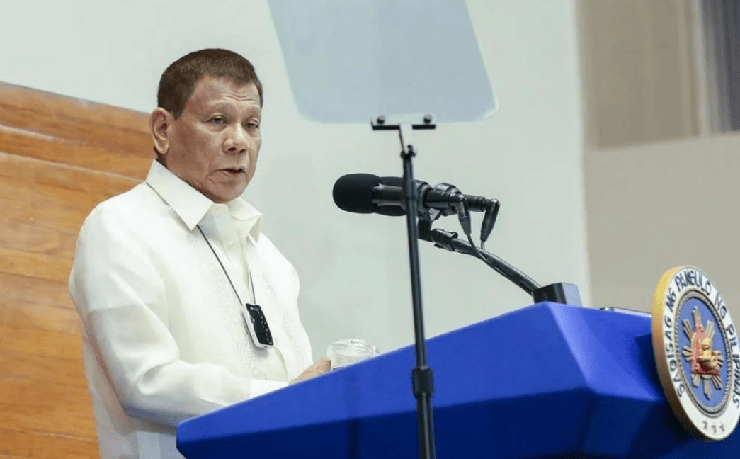 杜特尔特有救了?37万军警声援<strong></p>
<p>安卓比特币</strong>,菲国抗议者翻倍,女儿独挑大梁能否逆风翻盘?