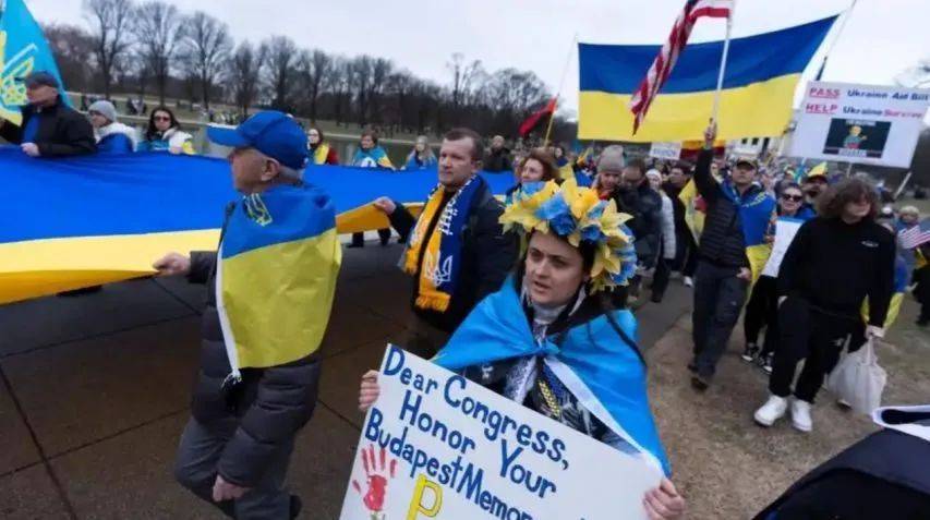 大批乌克兰人“包围”中国大使馆<strong></p>
<p>安卓比特币</strong>，反复高呼一句话，中方终于签字