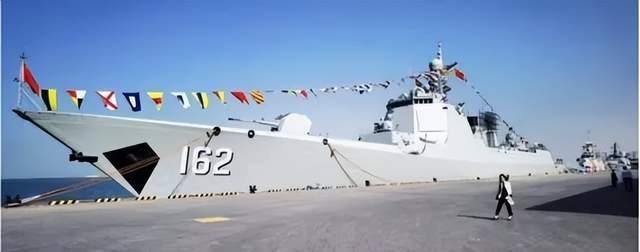 台媒嘲笑:中国055从澳洲回来后生锈豆腐渣工程<strong></p>
<p>币安网app</strong>?真相被全网耻笑