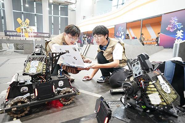 “这对中国是个好消息，预示着新的增长模式”