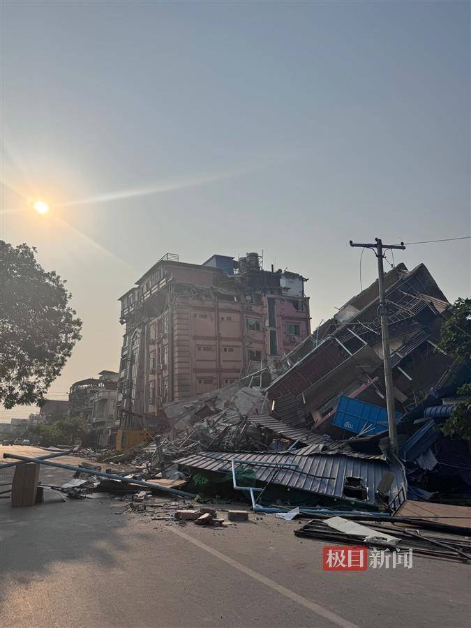 三名中国人在曼德勒所住宾馆垮塌:一人从6楼掉下失联<strong></p>
<p>币安bcx</strong>,另一人在废墟中被安全挖出