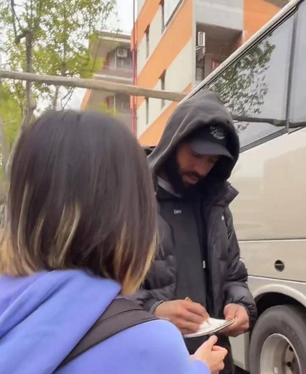 杜锋带13人出征上海!4外援+23兄弟<strong></p>
<p>nano币安</strong>,贝贝获重用