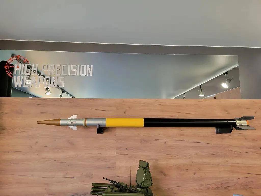 成功摧毁ATACMS!俄军公开铠甲-SM防空<strong></p>
<p>nano币安</strong>,网友:中国都没有的东西