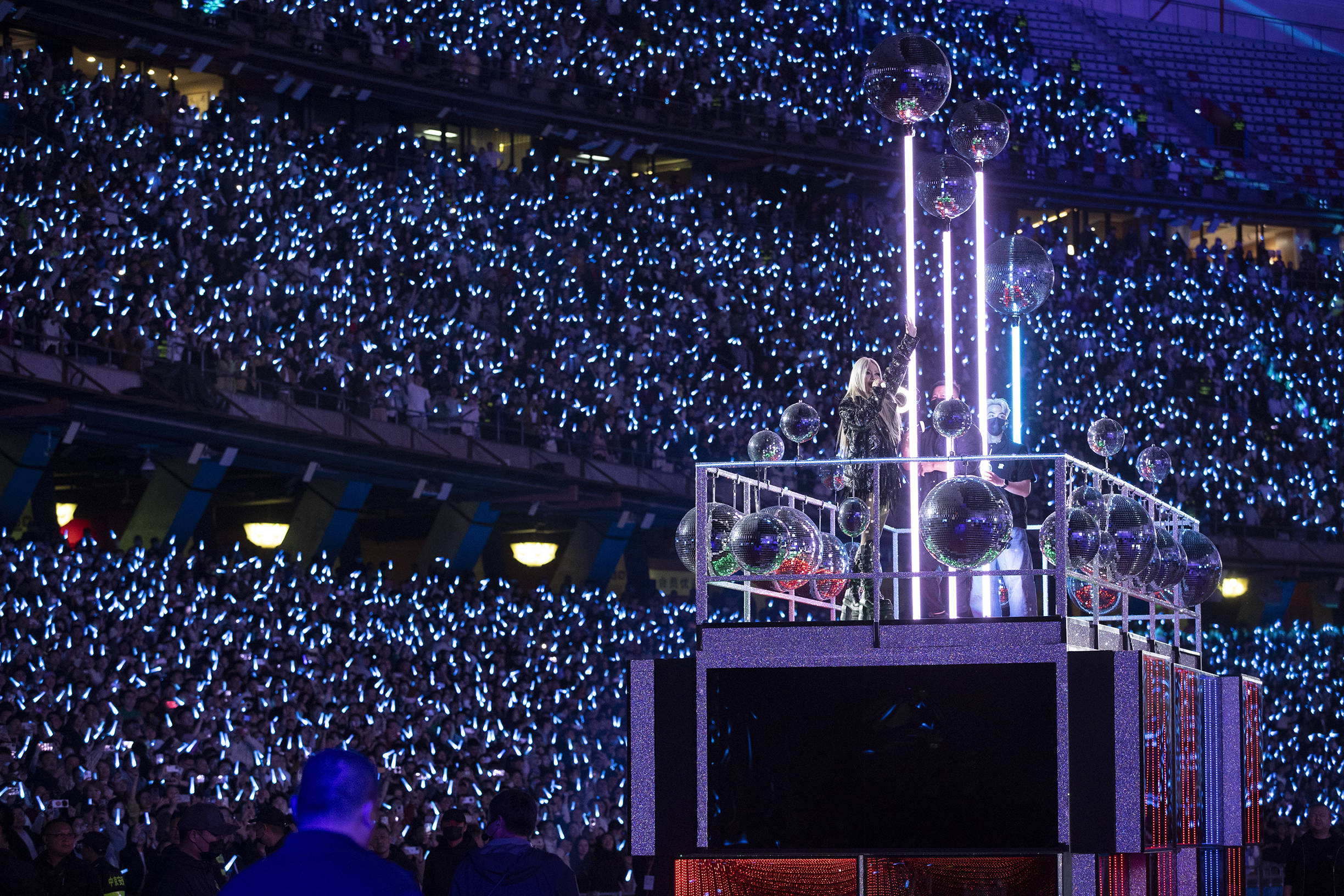 花车绕场第一人<strong></p>
<p>nano币安</strong>!张惠妹北京鸟巢两日连唱嗨爆