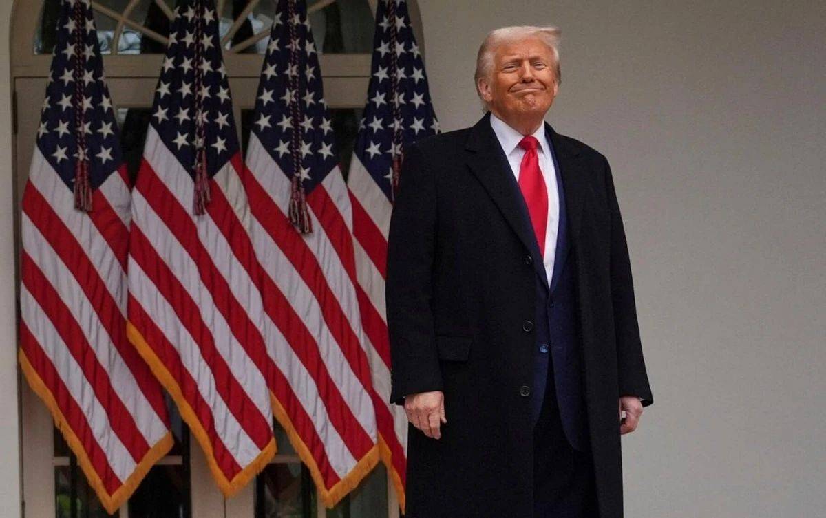 哄堂大笑!对等关税生效<strong></p>
<p>币安VSYS</strong>,第一个倒下的国家竟是美国自己?