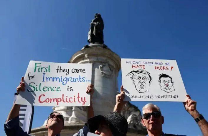 哄堂大笑!对等关税生效<strong></p>
<p>币安VSYS</strong>,第一个倒下的国家竟是美国自己?