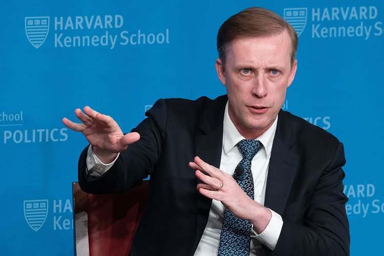 沙利文猛批特朗普：中美不是零和博弈<strong></p>
<p>币安控股</strong>，两国将长期共存