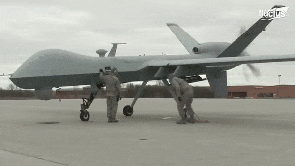 捡到宝了?胡塞打下第19架美军MQ-9无人机<strong></p>
<p>币安控股</strong>,网友:咋打了这么多?