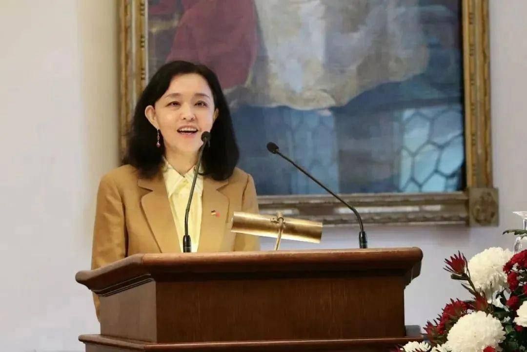 41岁升正厅的她，职务调整（附简历）