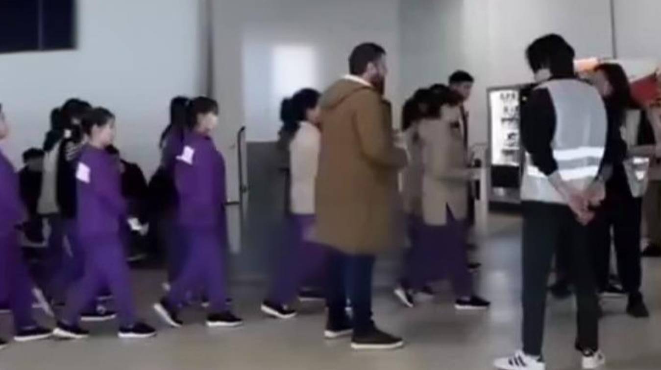 俄罗斯仓库出现多名朝鲜女工？俄朝此举或实现互利共赢<strong></p>
<p>币安官方网址</strong>，双方都赚大了