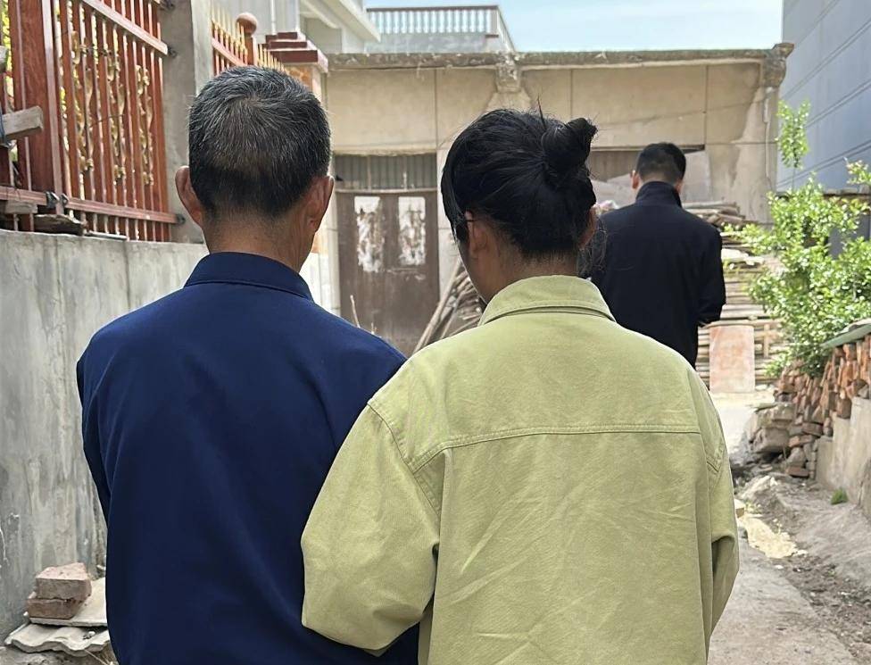 女孩跟男友外出打工失踪<strong></p>
<p>tct币安</strong>，15年后被找到已育两子 父亲：她当年流浪到河南，不知回家的路