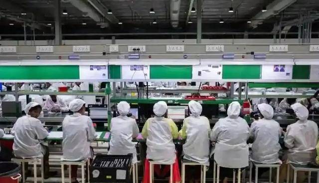 万斯携妻访印<strong></p>
<p>tct币安</strong>,可不是“回娘家”那么简单……