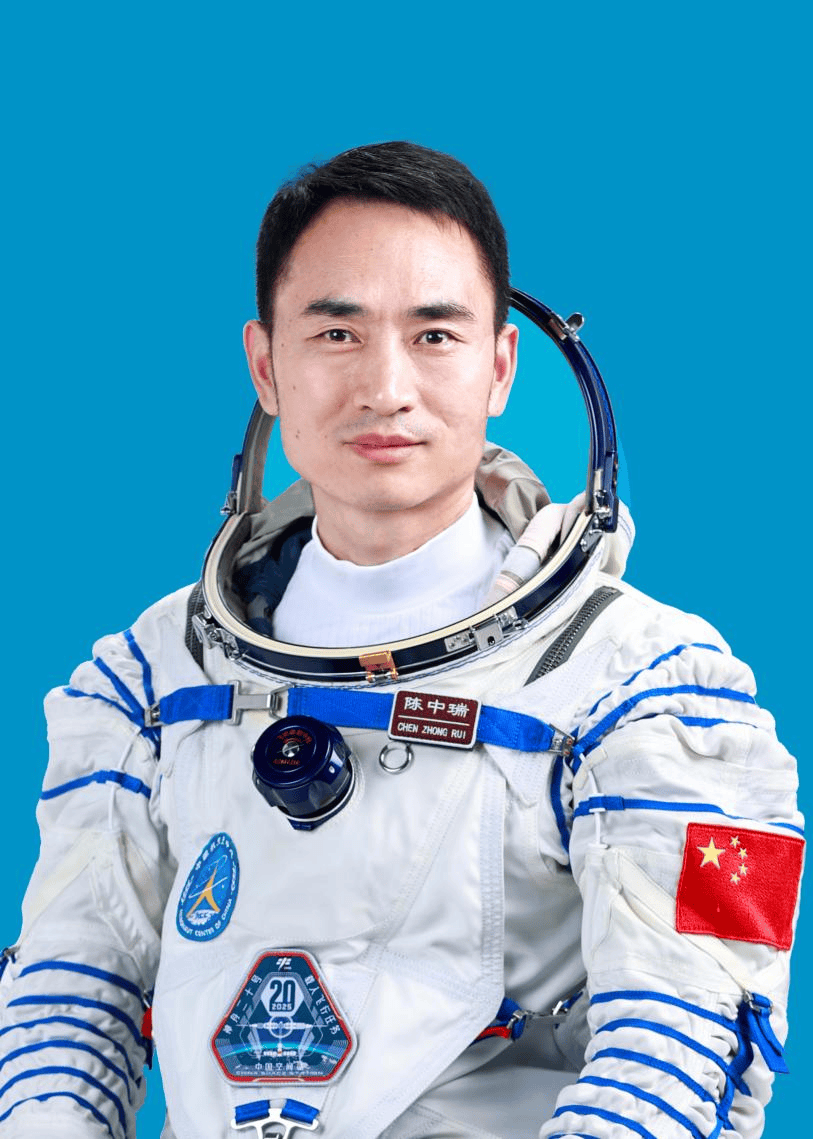 神二十乘组航天员陈中瑞：开拖拉机？开飞机？开飞船！