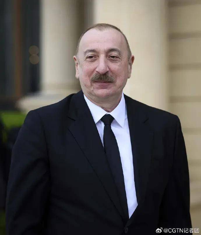 今晚<strong></p>
<p>币安宝钱包</strong>，两国总统乘机抵京