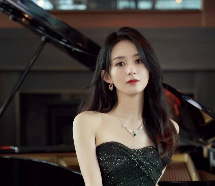 赵丽颖新剧剧组被曝欠薪数月 当事人称副导演和财务部门互相推诿