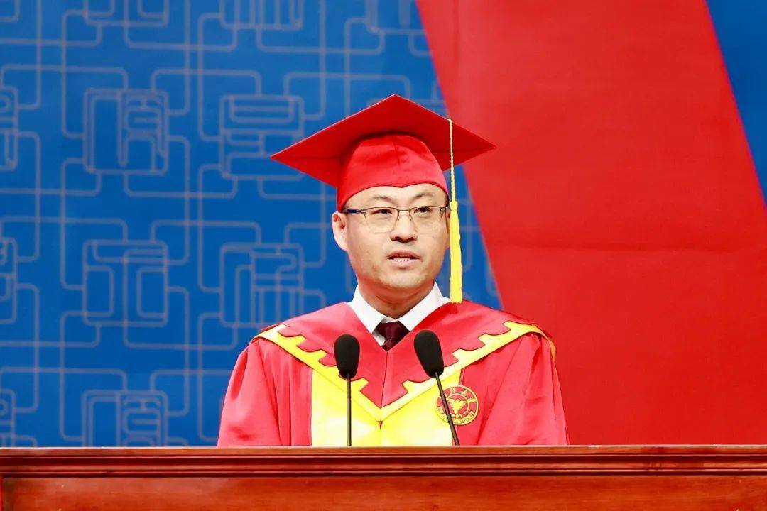 高校书记校长密集调整 多位院士履新