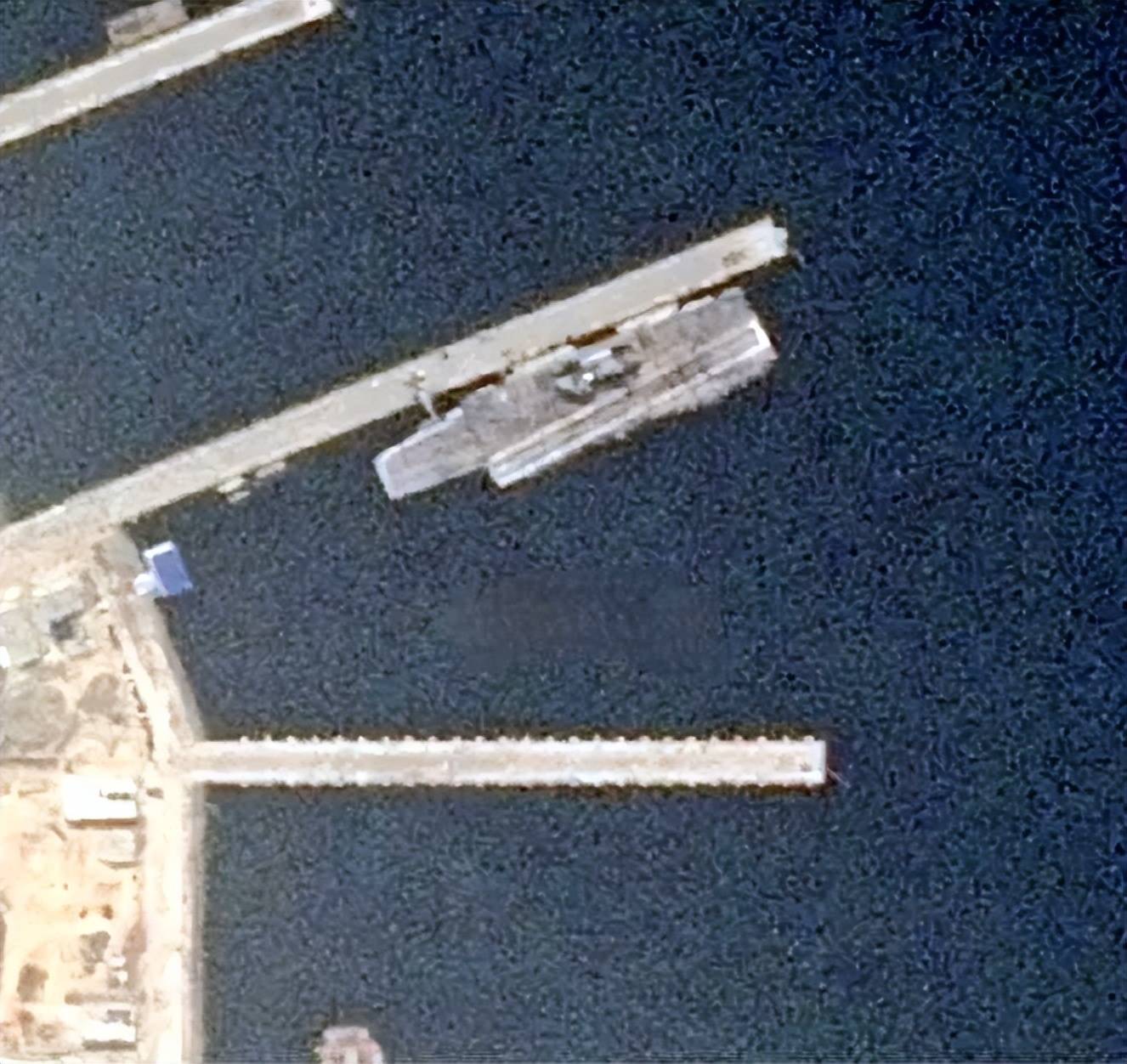 印度航母行踪曝光！180度掉头返航<strong></p>
<p>币安转人民币</strong>，这是在躲巴基斯坦的导弹吗？