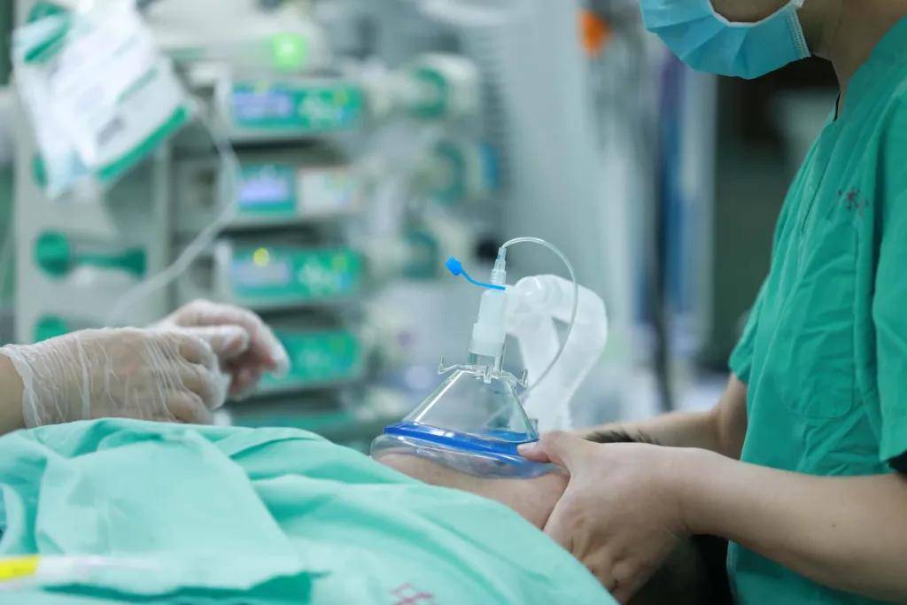 金融学生成了医学博士<strong></p>
<p>币安wrx</strong>,协和“4+4规培”究竟是怎么回事?