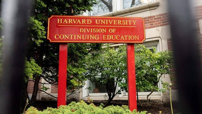 不再提供联邦拨款，美国政府宣布对哈佛大学“断粮”