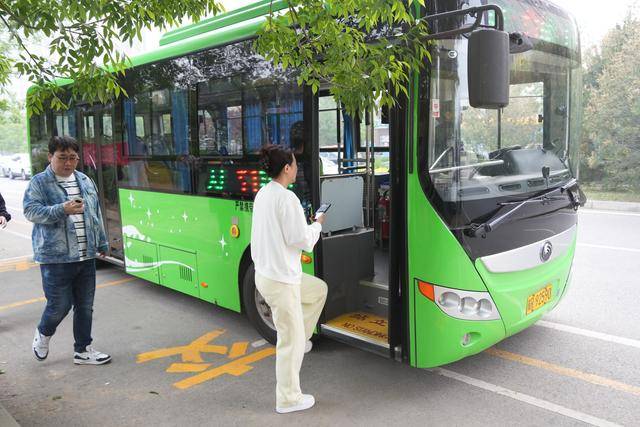 今晨<strong></p>
<p>币安测试网</strong>,北京首条外埠进京公交线开通运营