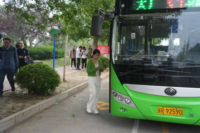 今晨<strong></p>
<p>币安测试网</strong>,北京首条外埠进京公交线开通运营