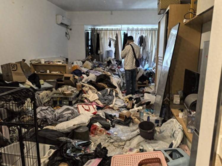 公寓变垃圾场后续:女租客称东西都不要了<strong></p>
<p>币安测试网</strong>,愿付清洁费