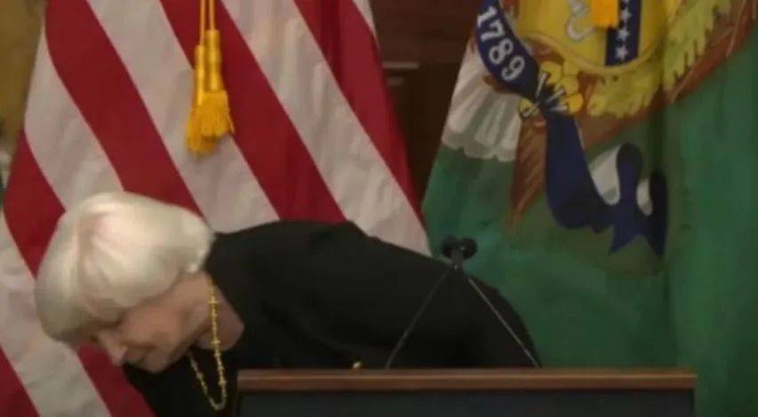 耶伦再次站了出来<strong></p>
<p>币安自选区</strong>,若是与中国对着干,就把美国自己给“打残”了