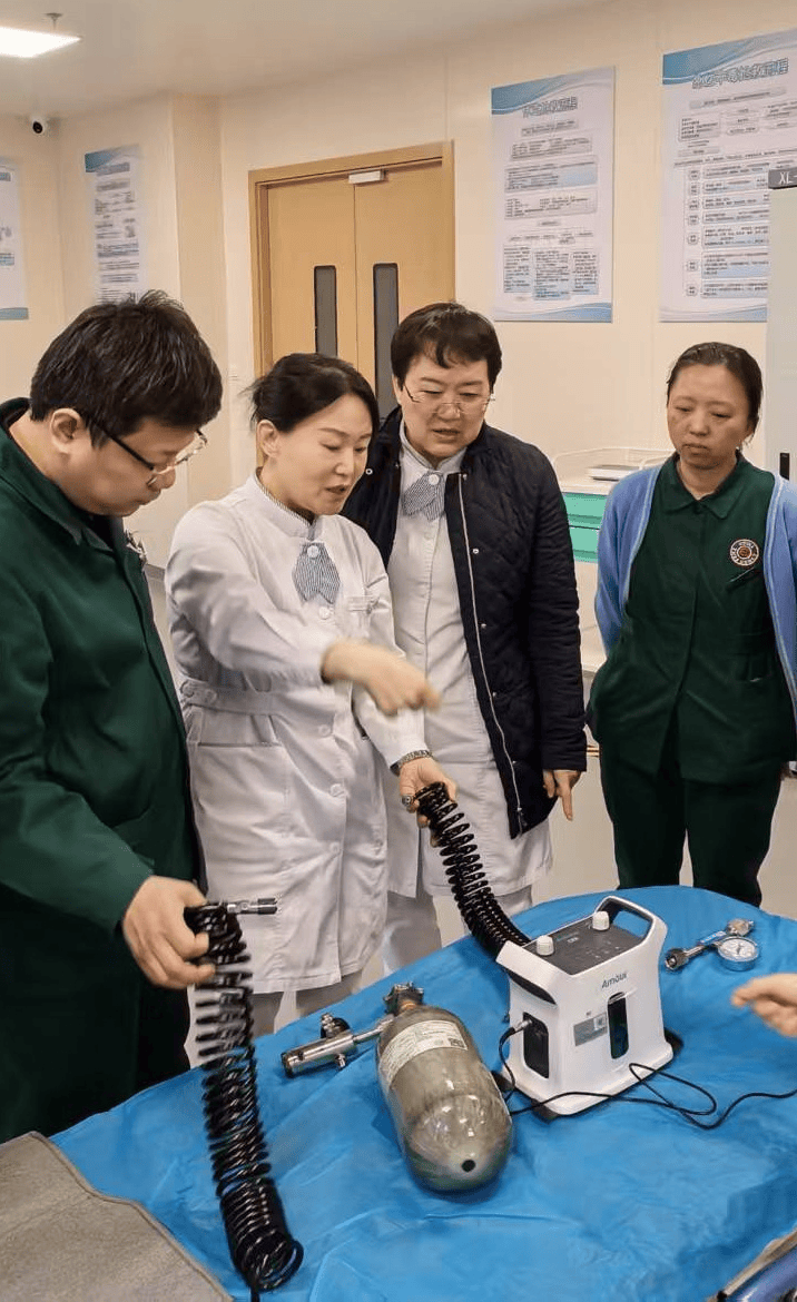 北京安贞医院吉林医院·长春市中心医院祝全市护理战线的同仁们节日快乐