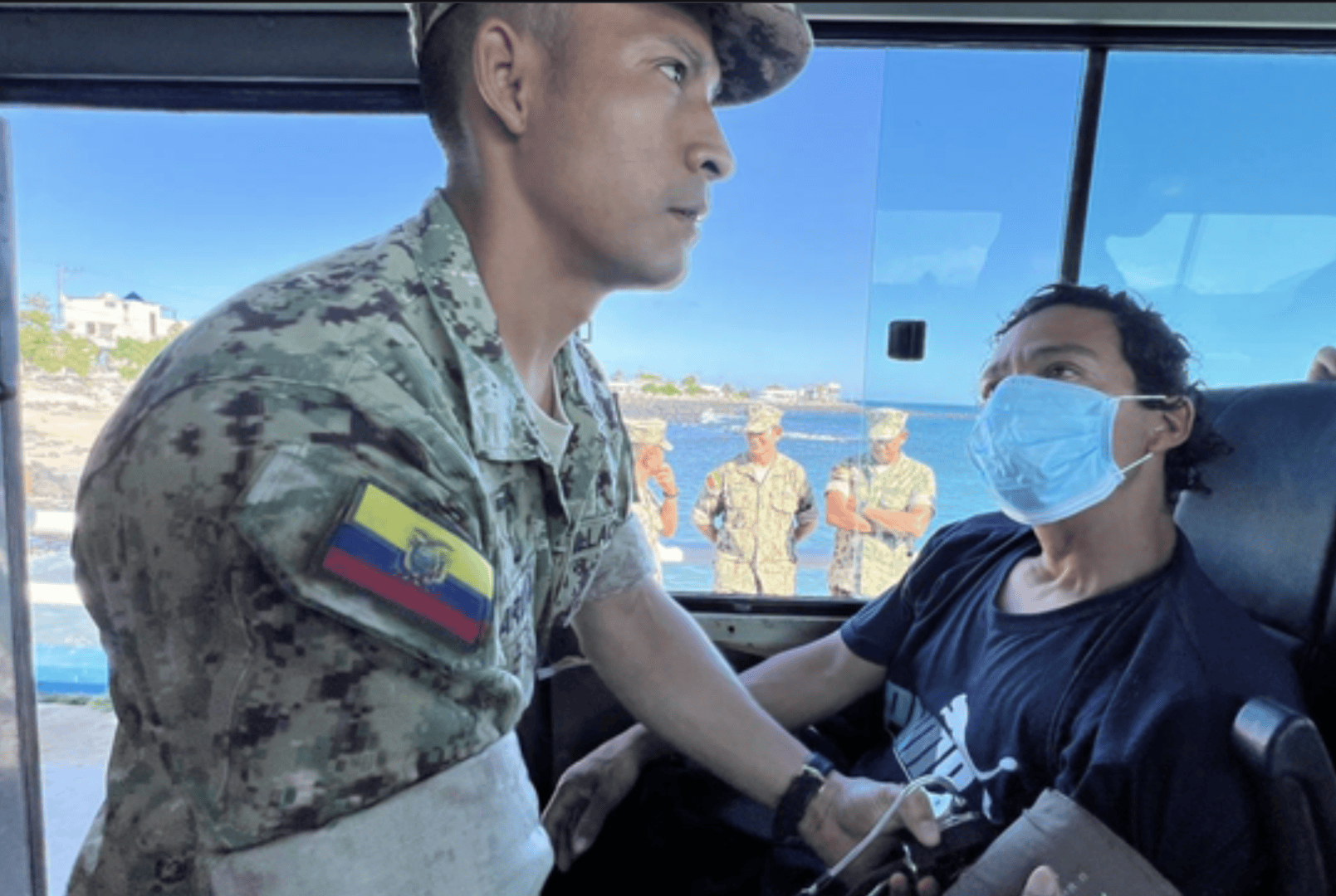 5渔民海上漂流50余天获救：船只失电通讯导航均失灵，靠喝雨水捕鱼得以幸存