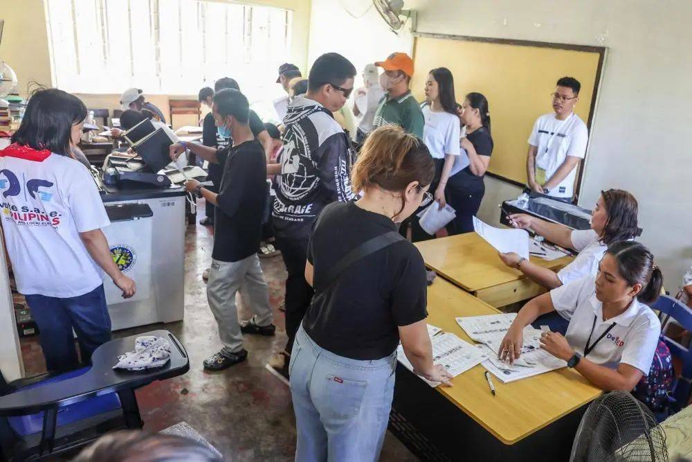 最新！杜特尔特参选达沃市长<strong></p>
<p>币安交易网址</strong>，目前被羁押在国际刑事法院！菲律宾举行中期选举，警方已进入“全面警戒”状态