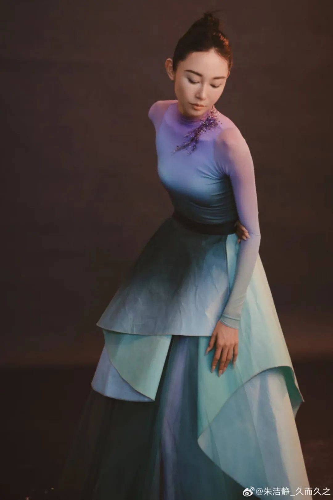 浙江知名女演员<strong></p>
<p>币安交易网址</strong>,重病归来!曾四登春晚,流泪照心疼